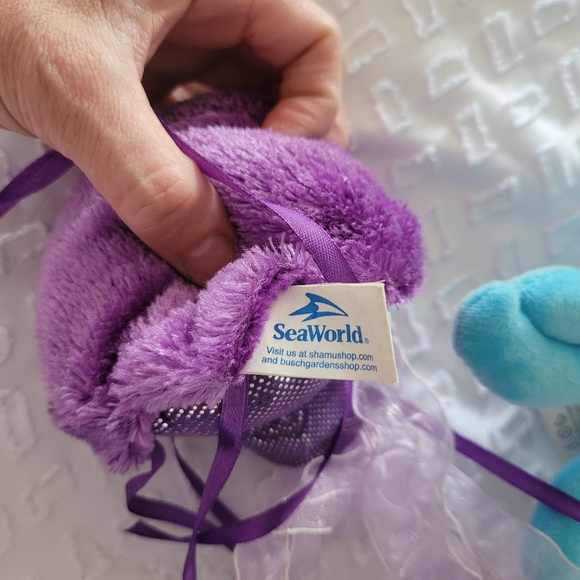 SeaWorl staffed animals: Turtle, jellyfish, and pirate octopus 🐢 🪼 🐙 - Picture 3 of 6